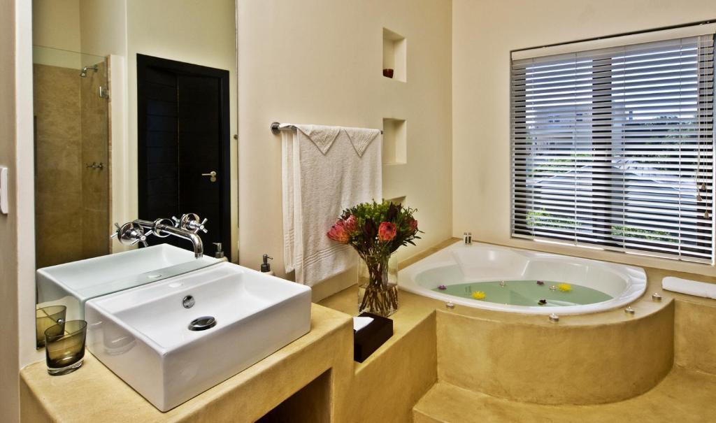 Lodge On The Lake And Wellness Spa Wildernis Rom bilde